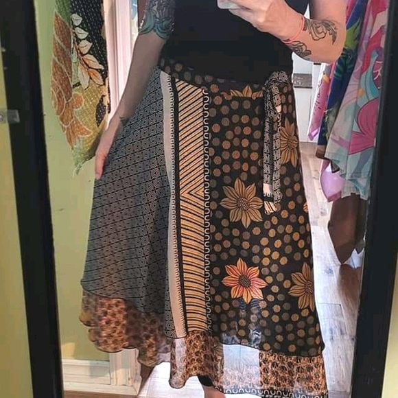 Vintage wrap skirt - Picture 2 of 2